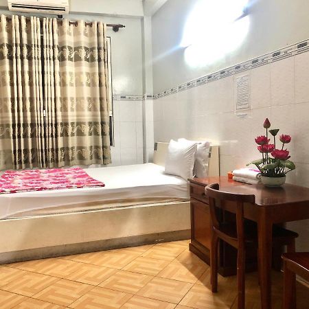 Khach San Hong Ha 2 Hotel Ho Chi Minh City Exterior photo