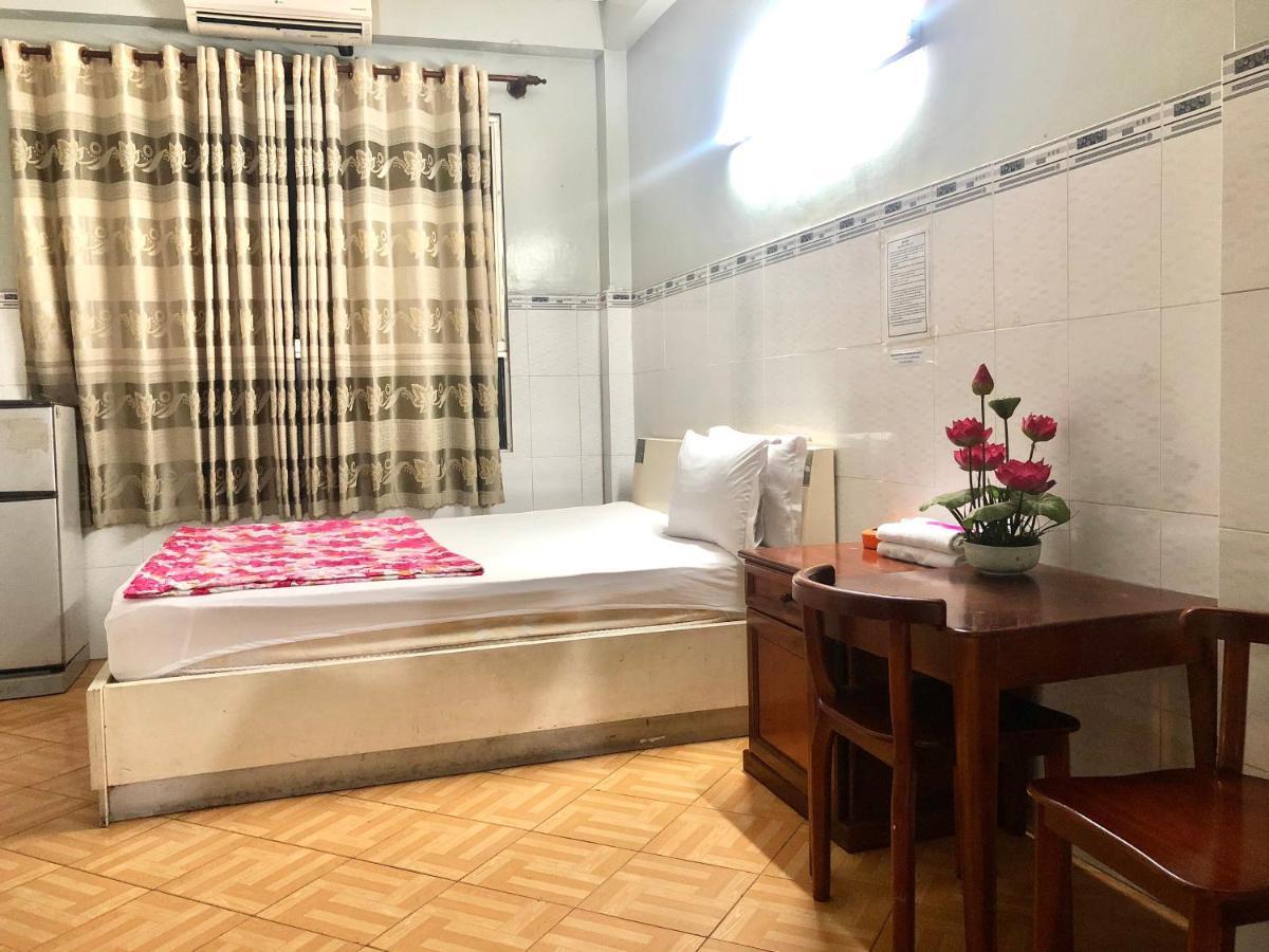 Khach San Hong Ha 2 Hotel Ho Chi Minh City Exterior photo