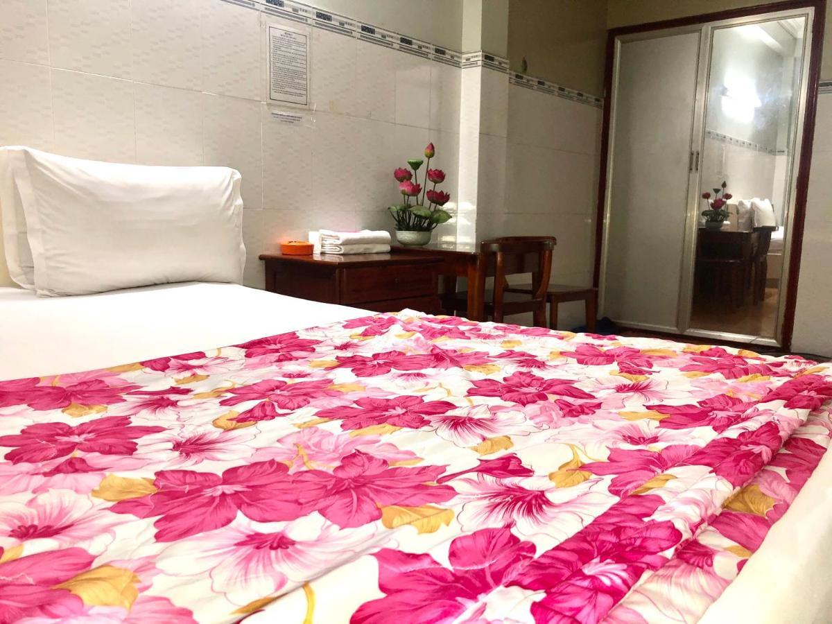 Khach San Hong Ha 2 Hotel Ho Chi Minh City Exterior photo