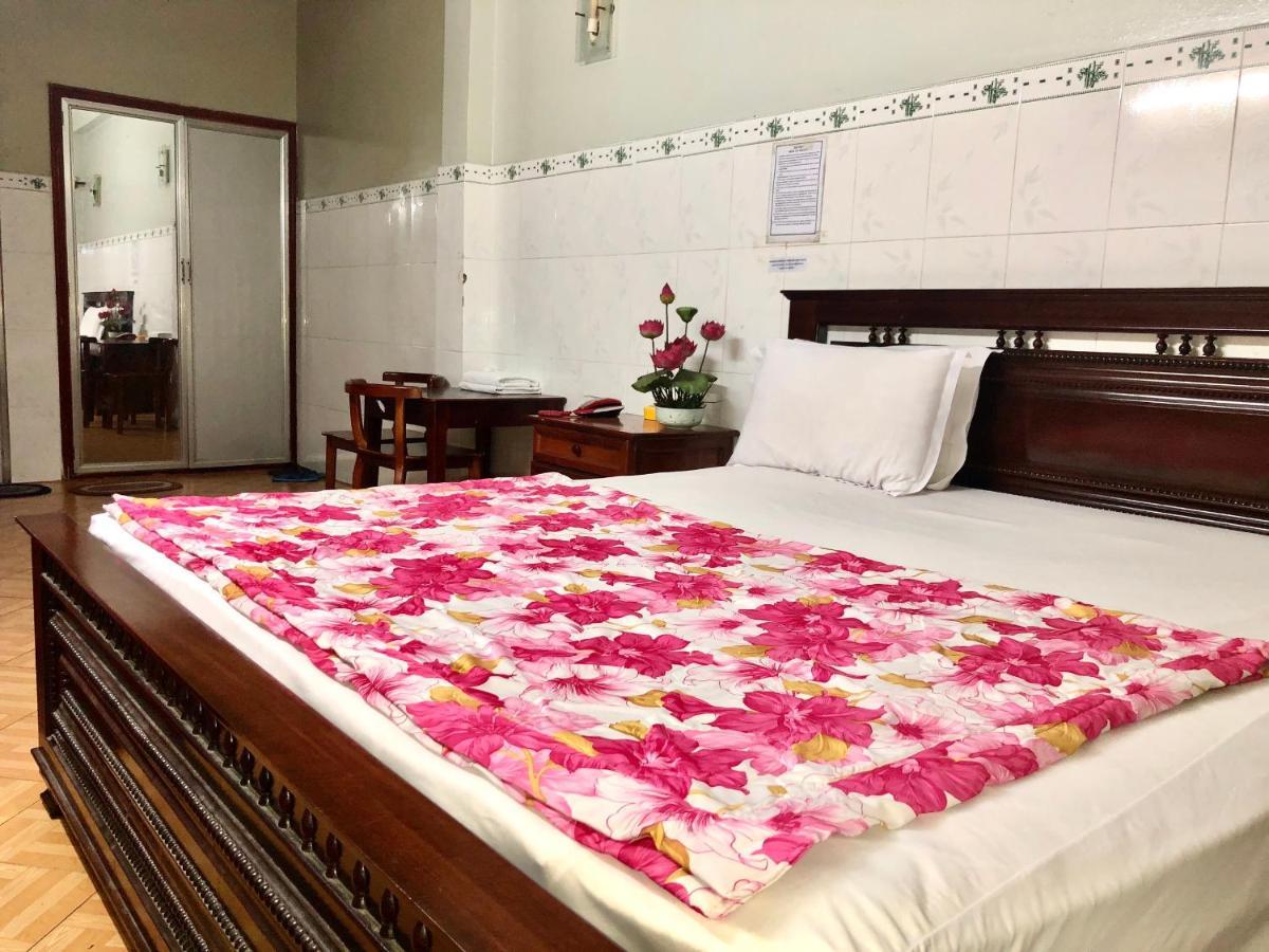 Khach San Hong Ha 2 Hotel Ho Chi Minh City Exterior photo